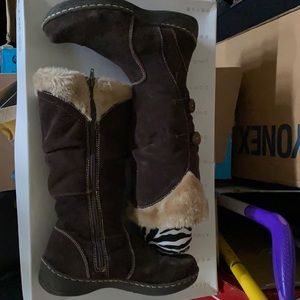 Bare Traps winter boots size 7